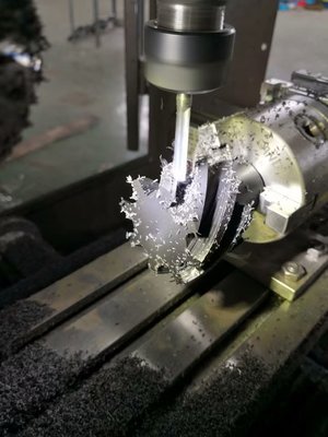 機(jī)加工數(shù)控專業(yè)畢業(yè)生從事的七種相關(guān)工作及特點(diǎn) 你是哪種?(附操機(jī)技師專業(yè)測試題)